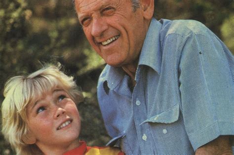 William Holden - The Earthling (1980)