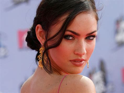 Megan Fox Wallpaper: Megan Fox Hot Wallpaper