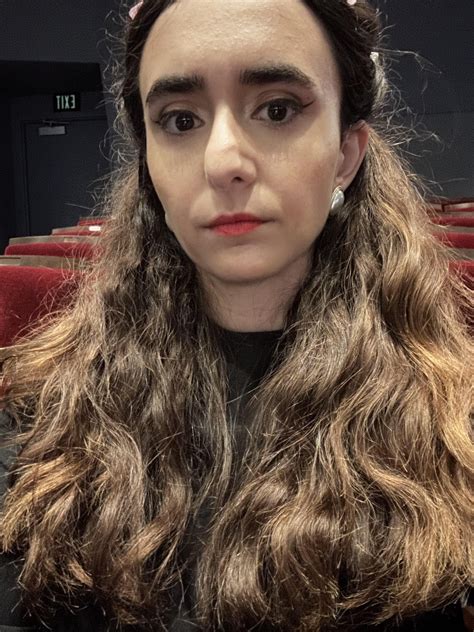 Is my hair type 1C, 2A, or 2B? : r/Hair