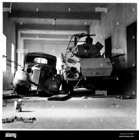 Unit in barracks Cut Out Stock Images & Pictures - Alamy