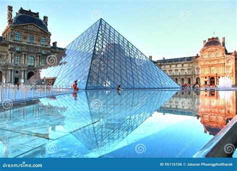 The Louvre is the World S Largest Museum and a Historic Monument ...