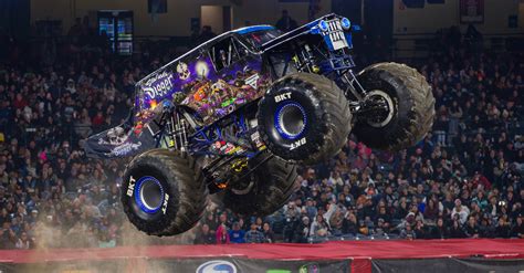 An Epic Battle is Brewing on Stadium Championship Series West | News ...