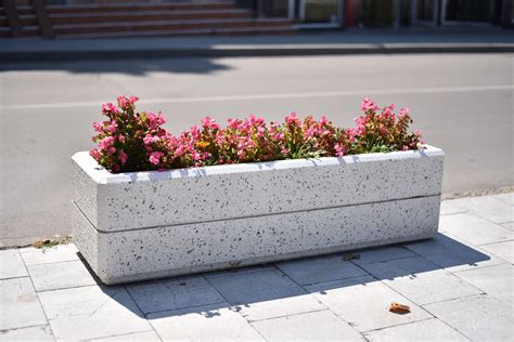 Rectangular Concrete Planter 129 | Architonic