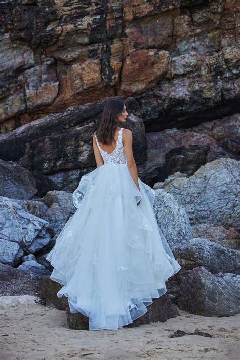 Tiered tulle wedding dress – Artofit