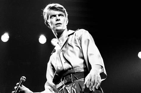 Pin op David Bowie