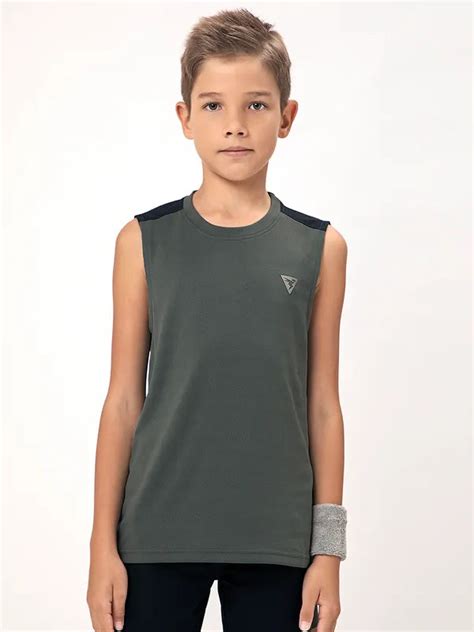 Boys Slim Fit Crew Neck T-shirt with Techno Cool+