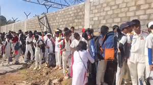 VIDEO: Hundreds Of Young Cricketers Wait In Long Queues Under The Sun ...