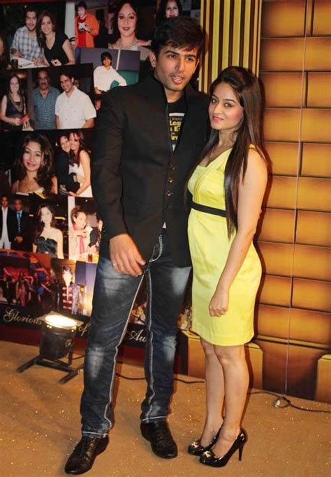 PIX: Stars attend Gold television awards - Rediff.com Movies