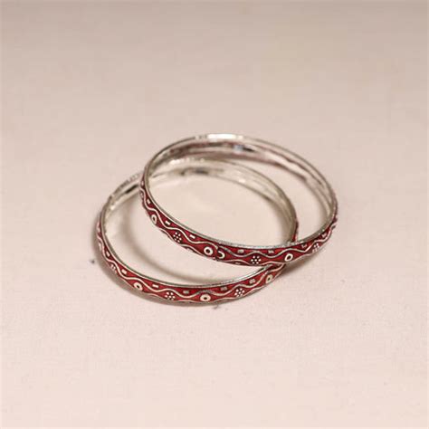 Buy Authentic Meenakari Work Bangles Online | iTokri
