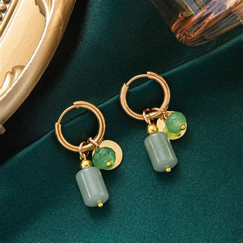 Moira Hoops | Fab Couture