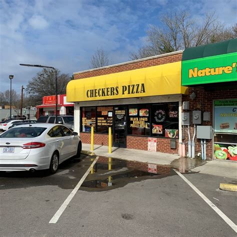 Tasty Tuesday: Checker's Pizza & Subs | Hillsborough Street | Raleigh, NC