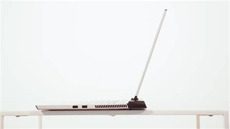 Alienware M17 First Look 的图像结果