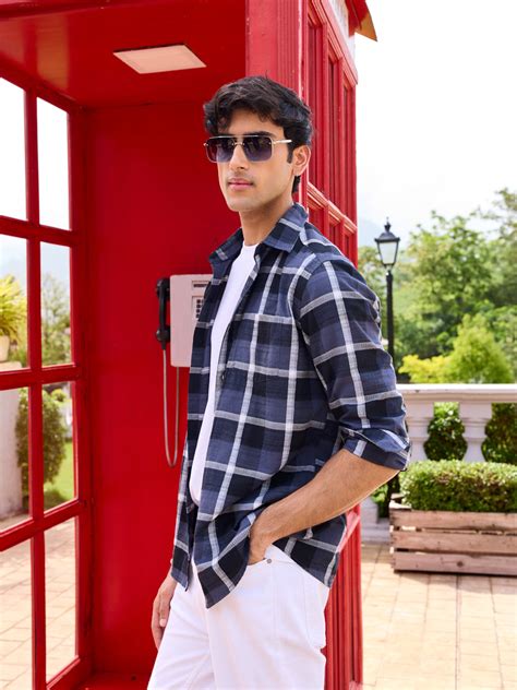Diamond Weave Elegant Black & Grey Checks Jacquard Shirt – Vastrado