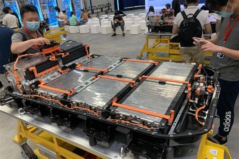 揭秘比亚迪动力电池核心技术 秦Pro EV500拆解
