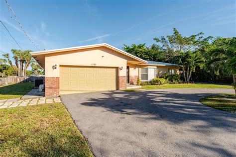 Fort Lauderdale Vacation Rentals with a Pool - Florida, United States ...