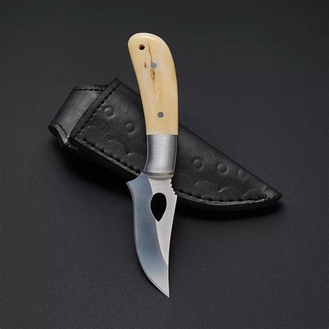 Deer Skinning Knife - Best for Hunting and Skin a Deer