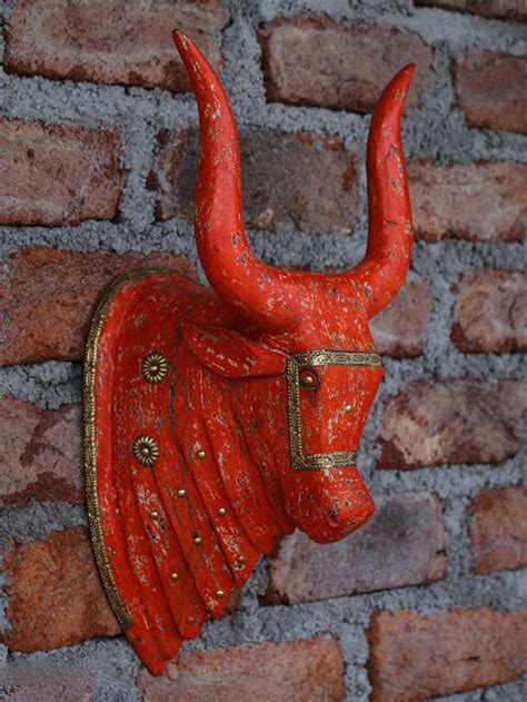 Wooden Distressed Nandi Head - 16" – Yellow Verandah