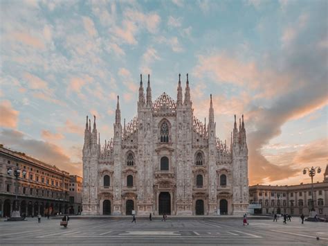 45+ Famous Italy Landmarks and What Makes Them So Special - Adventures ...