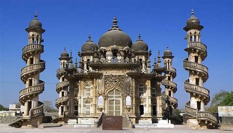 Khambhalida Caves Offers An Enthralling Journey In 2026