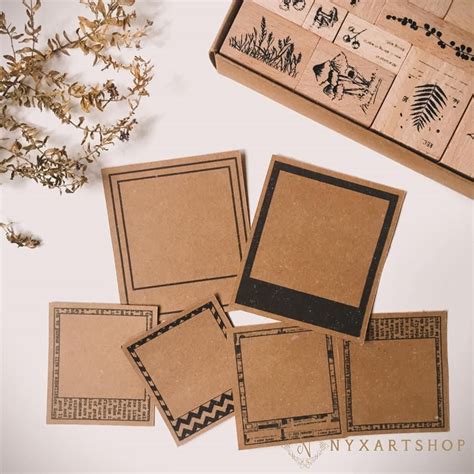 Hand Card Design 的图像结果