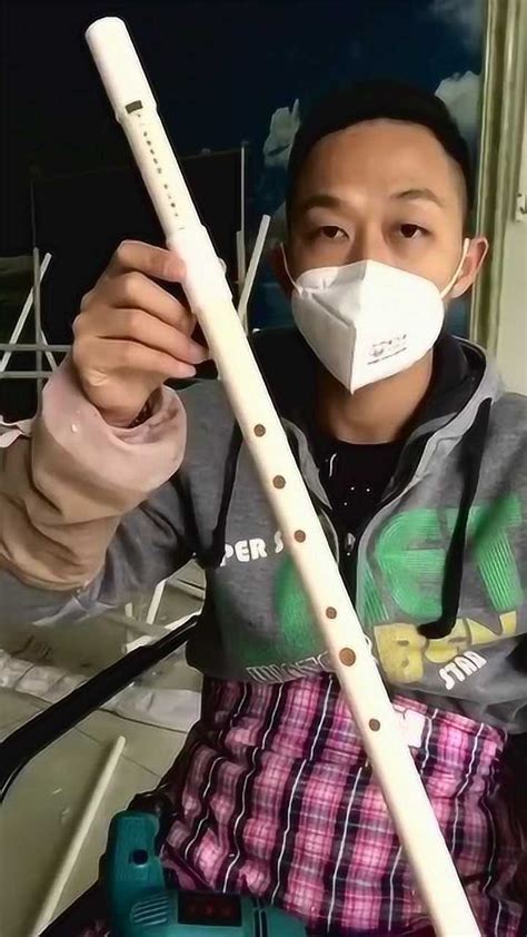 衢州这所乡村小学的笛子演奏是体育老师教的，笛子也是他做的