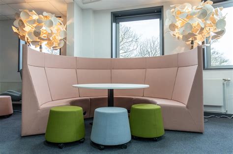 Library Seating Area 的图像结果