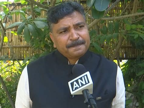 Running campaign on 'Ek Ped Maa Ke Naam' and cutting down trees ...