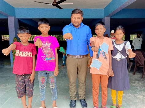Mahipatsinh Chauhan of Lawal village in Kheda brought up 100 children ...