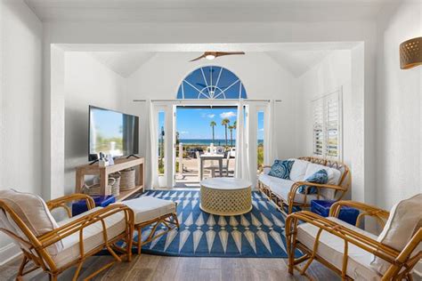 INN ON THE BEACH (St. Pete Beach) - Motel Reviews, Photos, Rate ...