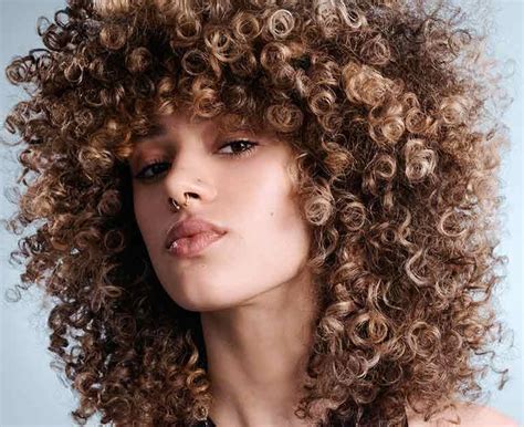 Hair Wash Routine: Tips for Hair Wash Routine for Frizzy Hair