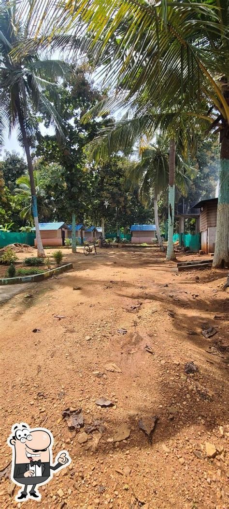 M R Family Restaurant, India, NH209, Dasanadoddi, Malavalli (T), Manday ...