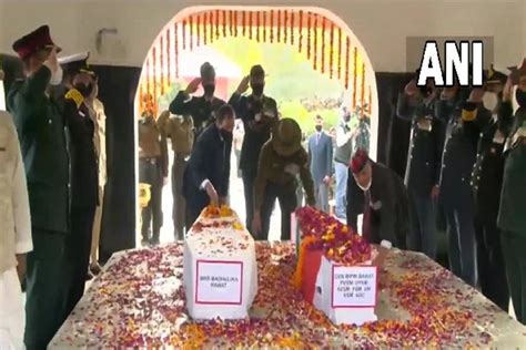 Mortal remains of CDS General Rawat, wife reach Brar Square crematorium ...