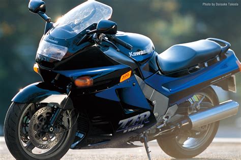 ZZR1100 | カワサキ名車列伝 | カワサキイチバン