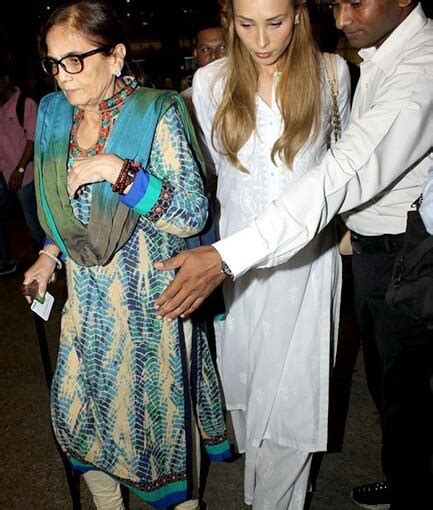 Salman Khan’s mother with Iulia Vantur at Mumbai airport