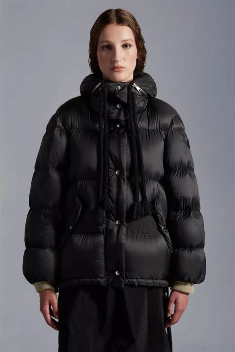 Pin by 九爺 on black | Winter jackets, Jacket parka, Padded coat
