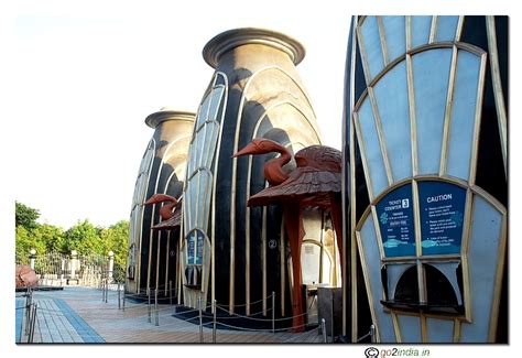 go2india.in : Entrance gate and ticket counter at NTR park