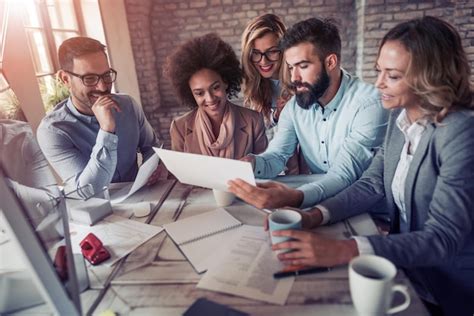 Modern Business People 的图像结果