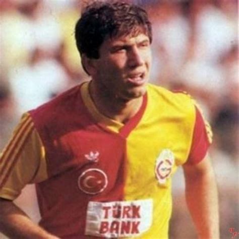 Tanju Çolak Kimdir, Hayatı ve Resimleri