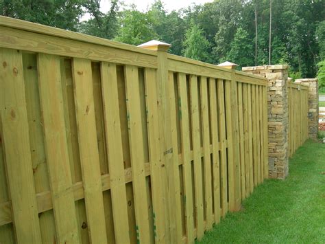 Shadow Box Wood Fence Designs - Design Talk
