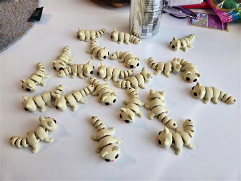 Flexi cat keychains (2 pieces) | the3dprint.in