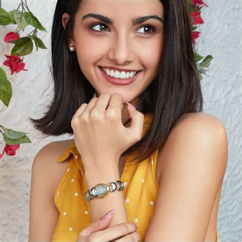 Titan plans UAE expansion with 10 new stores - FashionNetwork India