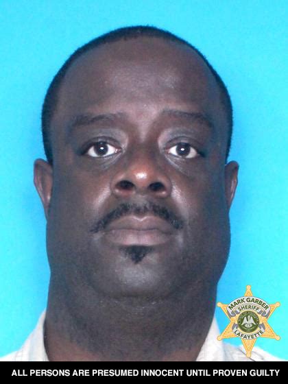 Lafayette Parish deputy arrested, charged with bringing drugs into jail