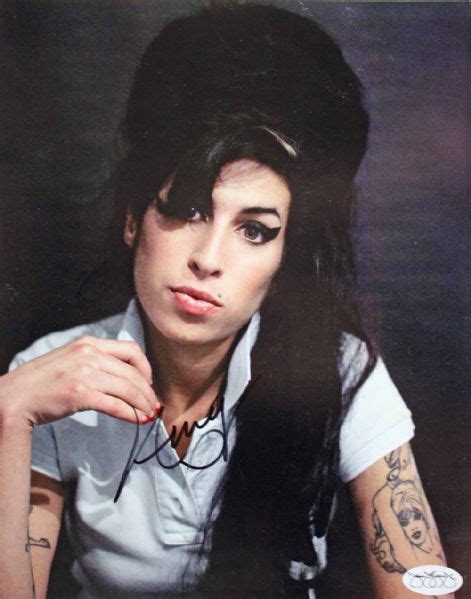 Lot Detail - Amy Winehouse Rare Signed 8" x 10" Color Photo (JSA)