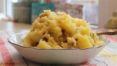 Лучшие гарниры. Картофельное пюре со шкварками. Mashed potatoes with ...