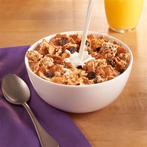 Kellogg's® Raisin Bran Crunch® cereal