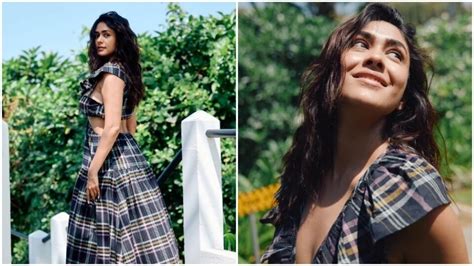 Mrunal Thakur 'can't get over' her checkered summer dress. Neither can ...