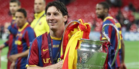 10 Most Influential People in Football History [Ranked]