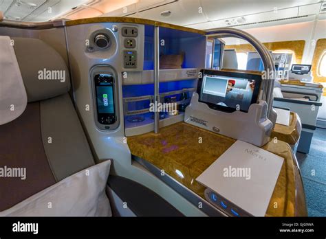 Emirates A380 Business Class 的图像结果