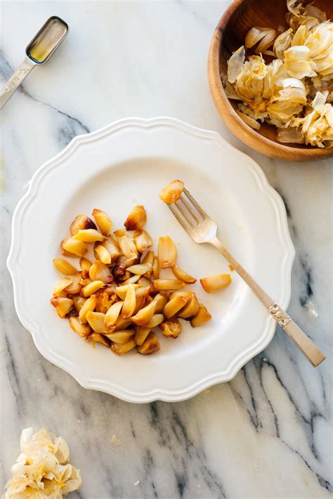 How to Roast Garlic (Recipe and Tips) - Cookie and Kate