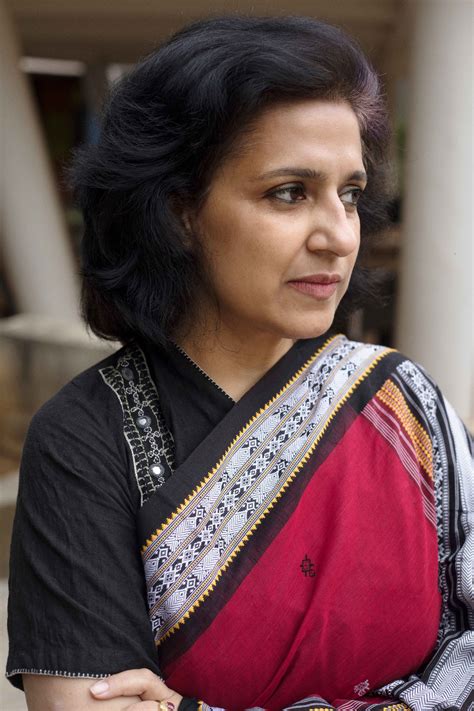 Susan Thomas: “Fashion Has Always Fomented A Possession Craze.”